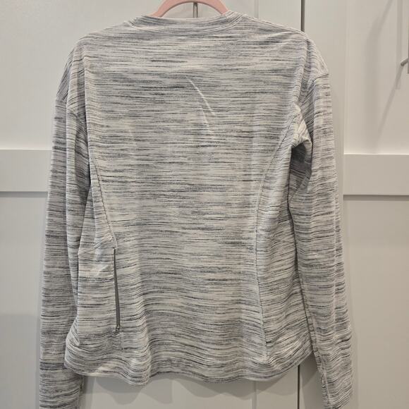 Lululemon Close to Crossing Long Sleeve - Picture 3 of 8